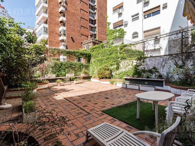 3 dormitorios y dependencia en venta con cochera y jardín de 117m2 en Belgrano