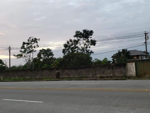 venta de quinta, frente a la vía Chone km 9