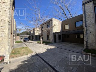 BAU PROPIEDADES: IMPORTANTE CONDOMINIO DE 2 Y 3 AMBIENTES A ESTRENAR CON COCHERA!