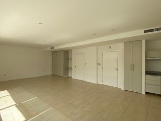 Oficina en alquiler en  Studios de la Bahía con cochera
