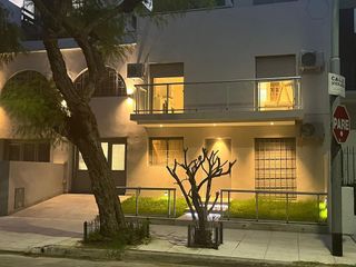 Casa 5 ambientes en   alquiler anual en Nuñez CABA
