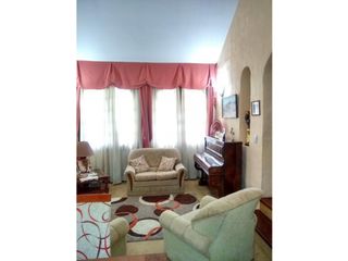 Foto 4 de VENTA-GRAN PROPIEDAD EN JESÚS MARA-PARQUE SUIZO-CASA 3 DORM
