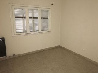 Foto 4 de SE VENDE DEPARTAMENTO 2 AMBIENTES ZONA INTERMEDIA