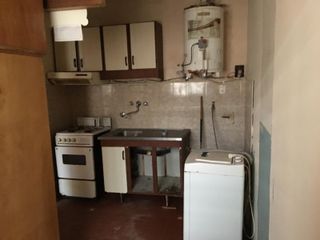 Foto 2 de SE VENDE DEPARTAMENTO 2 AMBIENTES ZONA INTERMEDIA