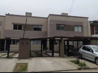 Venta Luis Guillón Duplex 3 Ambientes con Patio y Jardin- FINANCIA- APTO CREDITO