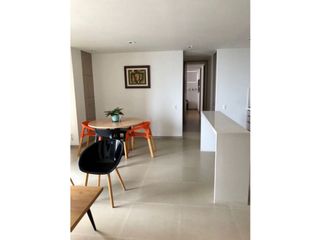 Foto 3 de VENTA DE APARTAMENTO MUY COMERCIAL DE ESPACIOS GENEROSOS Y LIMPIOS