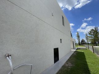 Venta Casa  - La Rinconada - Ibarlucea - Barrio Cerrado - a estrenar