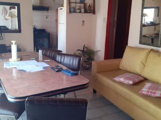 Foto 2 de Departamento Tipo Casa en venta en Quilmes Oeste