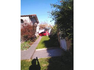 Foto 3 de CHALET DE 5 AMBIENTES CON QUINCHO EN CHAUVIN - Toma menor valor -