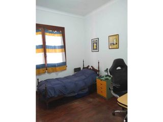 Foto 17 de CHALET DE 5 AMBIENTES CON QUINCHO EN CHAUVIN - Toma menor valor -