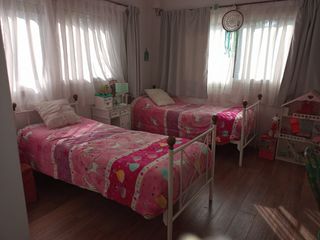 Casa en alquiler temporario de 4 dormitorios c/ cochera en Cuba Country Villa de Mayo