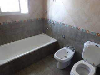 Foto 6 de AMEGHINO SUR, APPTA CREDITO BANCOR CON SU RESPECTIVO CERTIFICADO, HERMOSA ZONA.-