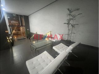 Foto 14 de ¡Alquilo Oficina Duplex Amoblada En Av Arenales Cdra 19, Lince!