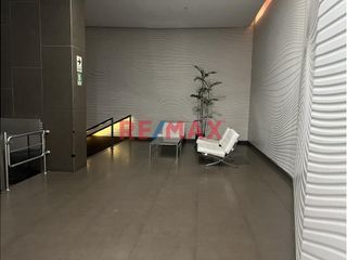Foto 2 de ¡Alquilo Oficina Duplex Amoblada En Av Arenales Cdra 19, Lince!