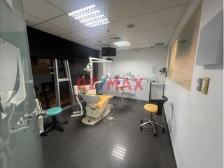 Foto 12 de ¡Alquilo Oficina Duplex Amoblada En Av Arenales Cdra 19, Lince!