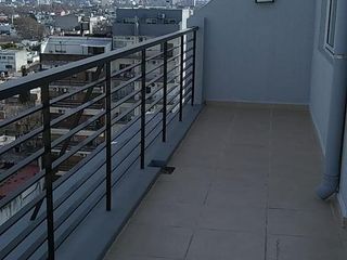 Dpto 2 amb, Piso 1º C, 75 m2 total, a estrenar, c/patio y balcón al cfte, Monte Castro