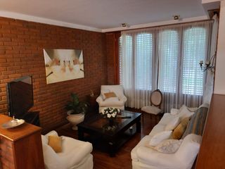 Foto 4 de PARQUE LURO. CHALET EN VENTA. 5 AMBIENTES