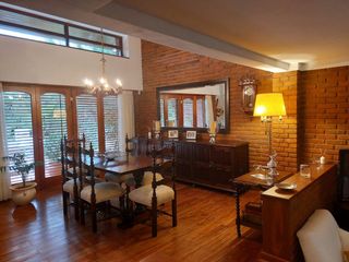 Foto 8 de PARQUE LURO. CHALET EN VENTA. 5 AMBIENTES