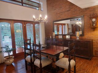 Foto 9 de PARQUE LURO. CHALET EN VENTA. 5 AMBIENTES