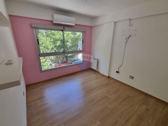 DEPARTAMENTO DE 4 AMBIENTES EN BERNAL CENTRO