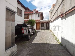 Foto 6 de En venta casa en Monteserrin