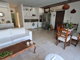 Foto 1 de Departamento 2 dormitorios con patio Venta, Yerba Bueno