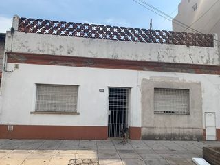 PH en venta de 2 dormitorios en La Tablada