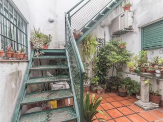 PH en venta de 4 ambientes en Villa Lugano con patio y terraza con parrilla