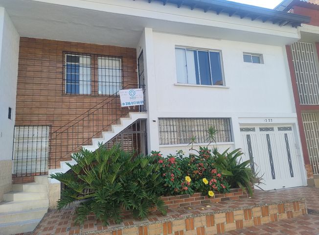 Casa en arriendo en Laureles en Laureles