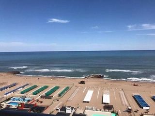 Foto 2 de VENTA DE DEPARTAMENTO EN Miramar