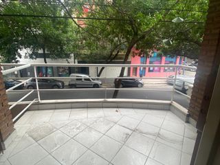 3 Ambientes Frente c/Balcón