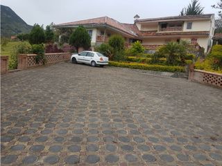 Foto 10 de Hacienda con casa y terreno en venta tipo quinta en paute