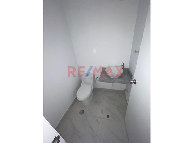Departamento en Venta en Santiago de Surco - Więcej