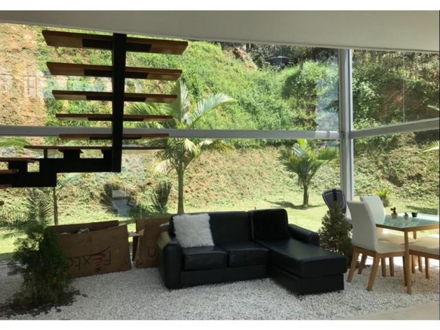 Casa campestre para alquiler en Medellin - San Antonio de Prado