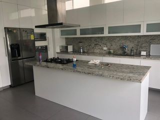 Foto 29 de ALQUILER DE CASA DE LUJO AMOBLADA EN ISLA MOCOLI