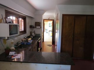 Foto 15 de Chalet 5 ambientes en Daprotis entre Roffo y Ortega y Gasset, barrio Caisamar, Mar del Plata.