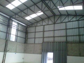 Foto 5 de VENDO BODEGA PARA ALMACENAMIENTO NORTE DE QUITO