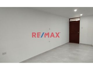 Foto 1 de Departamento En Alquiler Segundo Piso Urb. Las Brisas