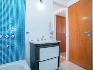 Departamento en venta - 2 dormitorios 1 baño - Cochera - 63mts2 - La Plata
