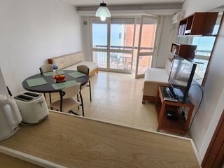 Foto 6 de Dos ambientes Zona Varese con vista al mar, Balcon terraza.