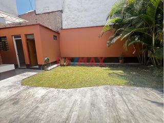 Foto 5 de Alquilo linda casa ubicada en av. Paseo de la Castellana cdra 8. Urb La Castellana, Surco. En zona residencial, tranquila. Fácil acceso a importantes