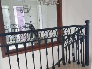 Foto 11 de Venta de Casa en Urbanización Casa laguna, Av. León Febres Cordero, cerca del Riocentro el Dorado.