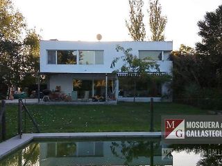 Foto 1 de Casa en venta en Santa Catalina