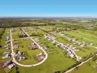 RETASADO  Lote en Area 60, La Victoria Polo Club.  1.500 m2. Ubicación Inmejorable.