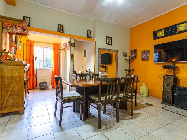 PH 4 amb en venta Lugano c/patio, galpón, lavadero