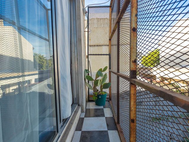 PH 4 amb en venta Lugano c/patio, galpón, lavadero