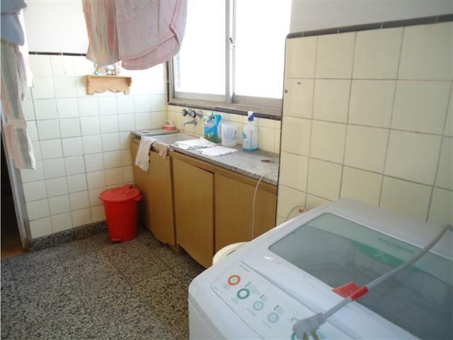 Piso 4 ambientes con dependencia Zona: Microcentro