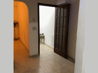 Foto 3 de PH en Venta en Parque Chacabuco 4 ambientes 2 baños 90 m2 + patio en PB, sin expensas - Av Directorio 900