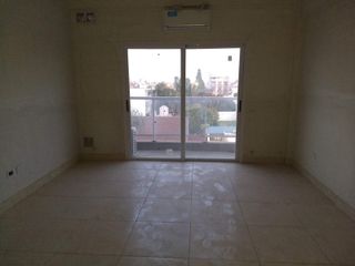 Foto 3 de EXCELENTE DEPARTAMENTO 3 AMBIENTES