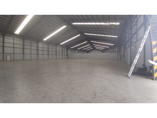 Foto 2 de Guayaquil, Vía Daule se alquila bodegas hechas para farmaceuticas